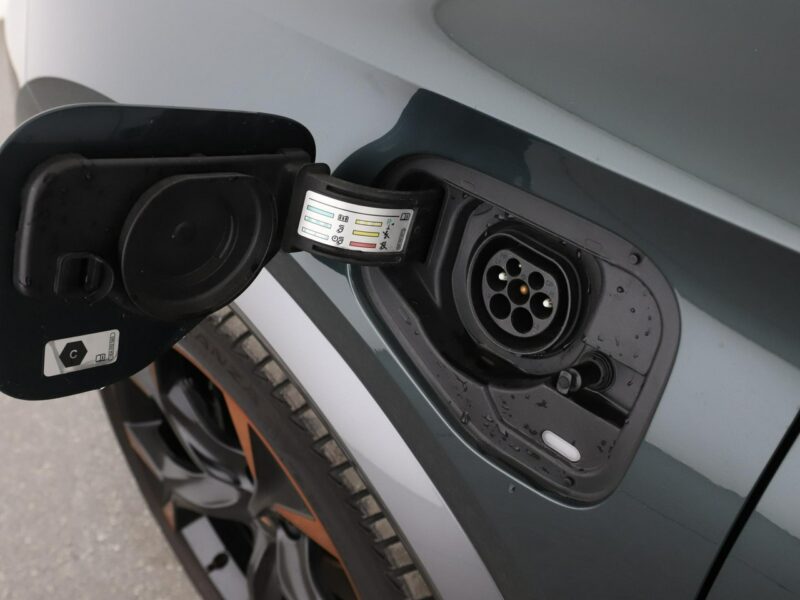 Cupra Formentor PHEV 245KM full LED el. sterowane i ogrzewane fotele navi virtual cocp