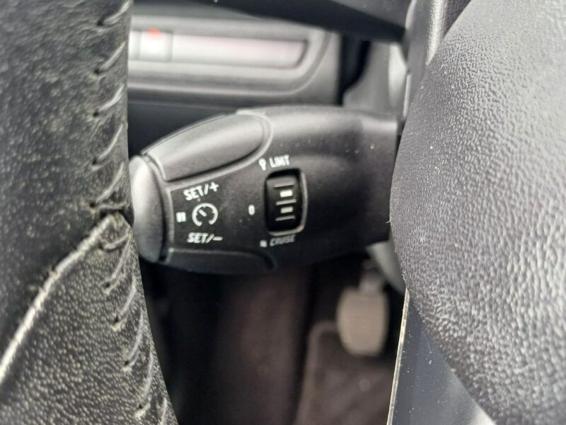 Peugeot 208 Nawigacja Parktronic I (2012-2019)