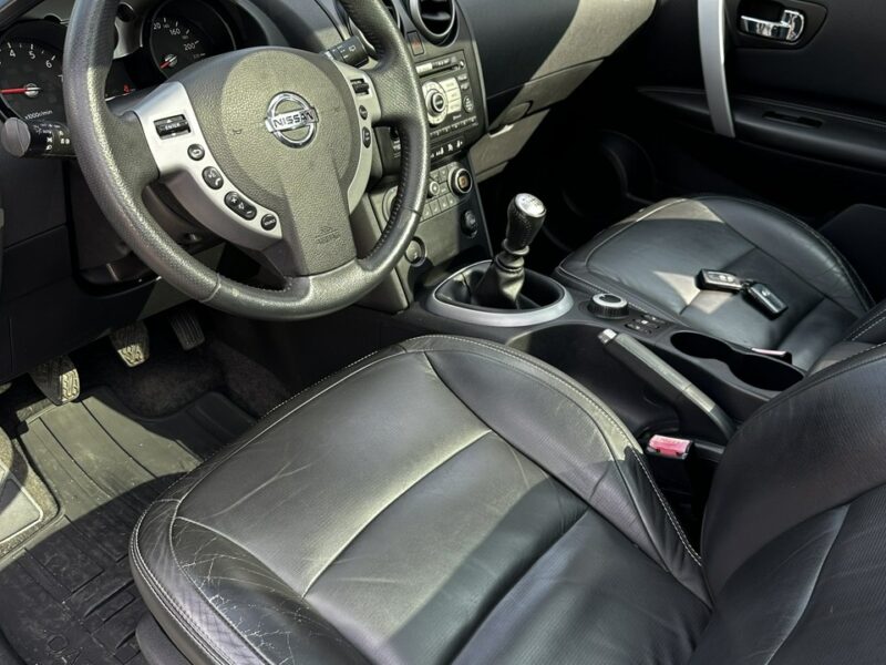 Nissan Qashqai 2,0 benzyna 141 ps 4x4 116 tyś km świeżo zarejestrowany kamera I (2007-2013)