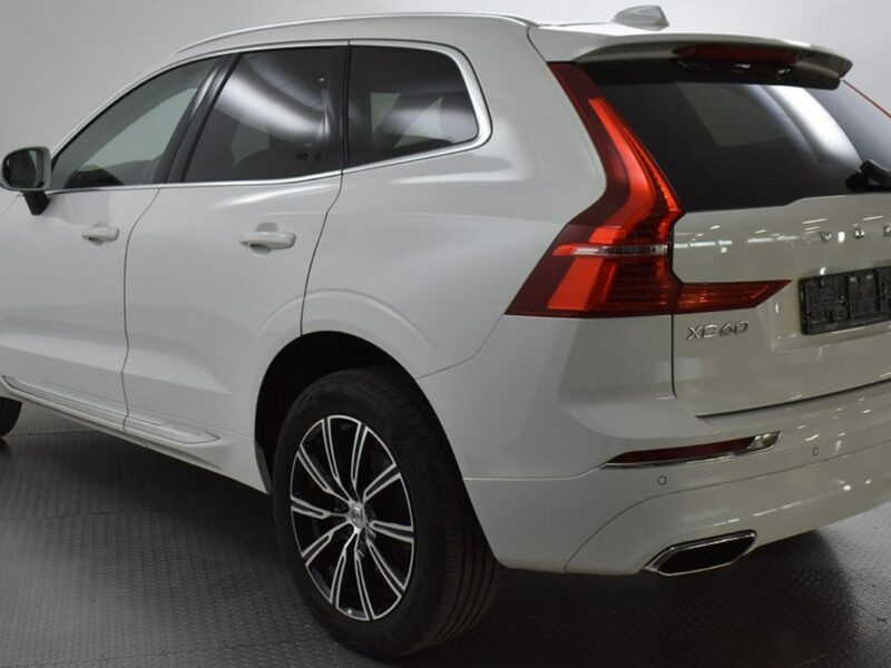 Volvo XC 60 Recharge Plug-In Hybrid AWD INSCRIPTION 341 KM FULL OPCJA I PANORAMA II (2017-)