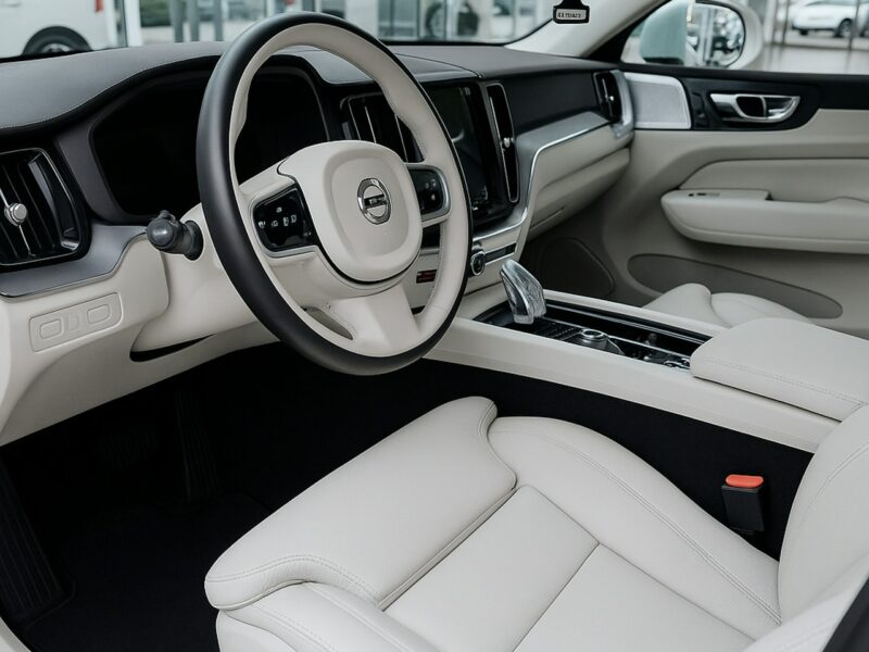 Volvo XC 60 Recharge Plug-In Hybrid AWD INSCRIPTION 341 KM FULL OPCJA I PANORAMA II (2017-)