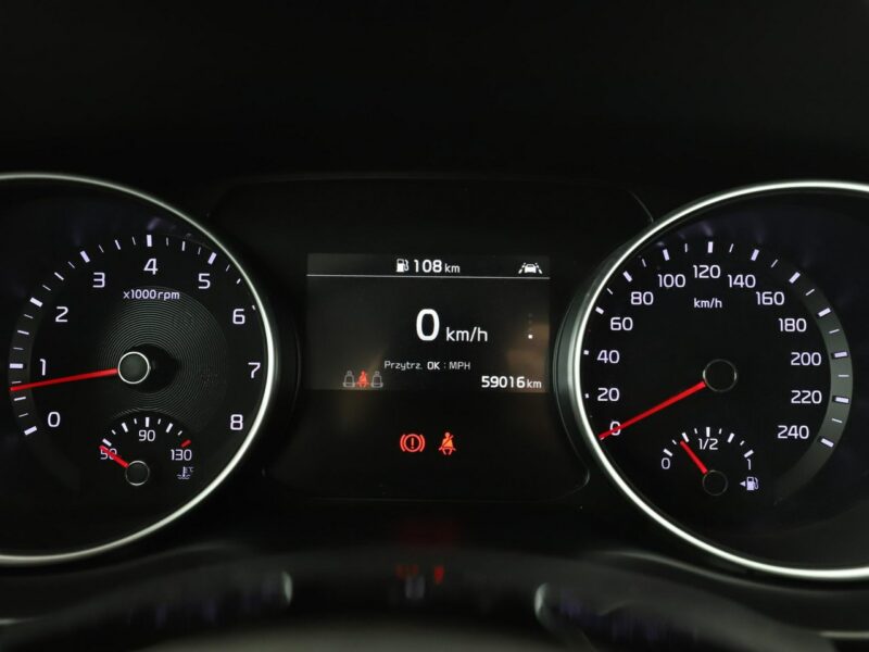Kia XCeed klima auto kamera i czujniki parkowania LED multifunkcja