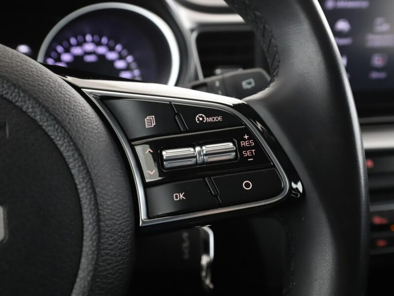 Kia XCeed klima auto kamera i czujniki parkowania LED multifunkcja