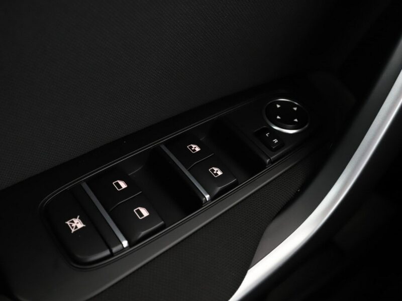 Kia XCeed klima auto kamera i czujniki parkowania LED multifunkcja