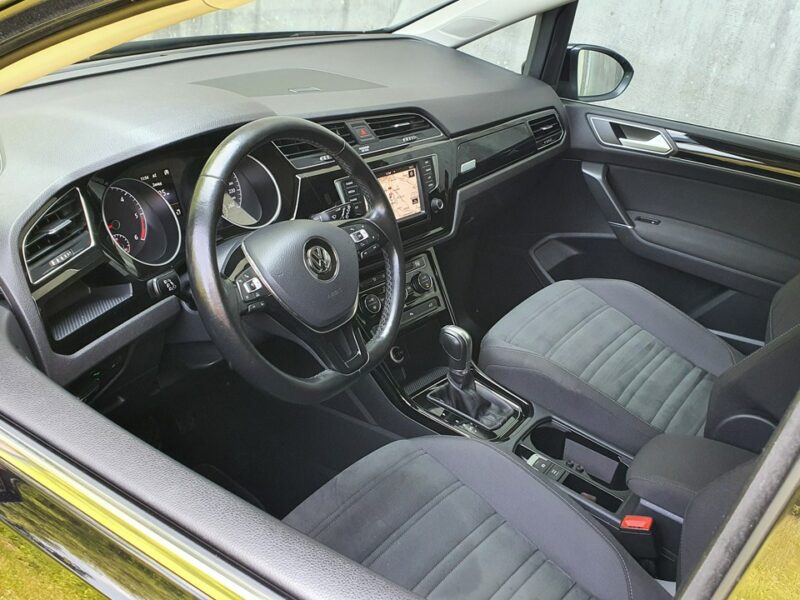 Volkswagen Touran 2.0 TDI # Highline # DSG # Navi # Climatronic # Alkantara # Super Stan III (2015-)