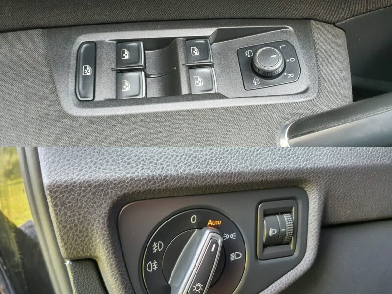 Volkswagen Touran 2.0 TDI # Highline # DSG # Navi # Climatronic # Alkantara # Super Stan III (2015-)