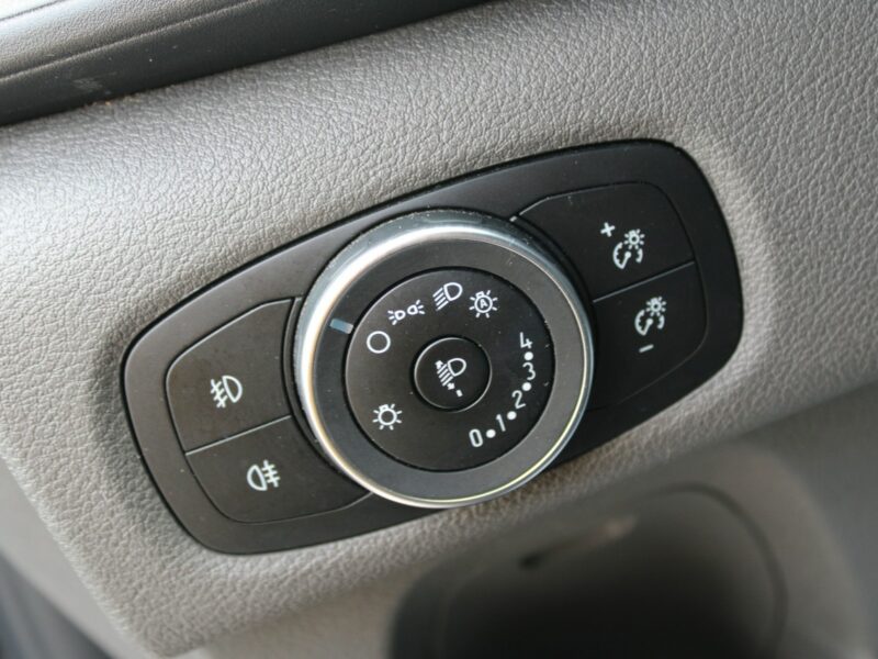 Ford Transit Custom 150HP L2 AUTOMAT Kamera Trend F-vat Gwarancja