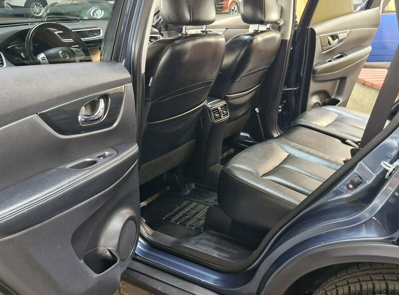 Nissan X-Trail 1 REJ 2017 !! ZOBACZ OPIS !! W podanej cenie roczna gwarancja III (2014-2021)