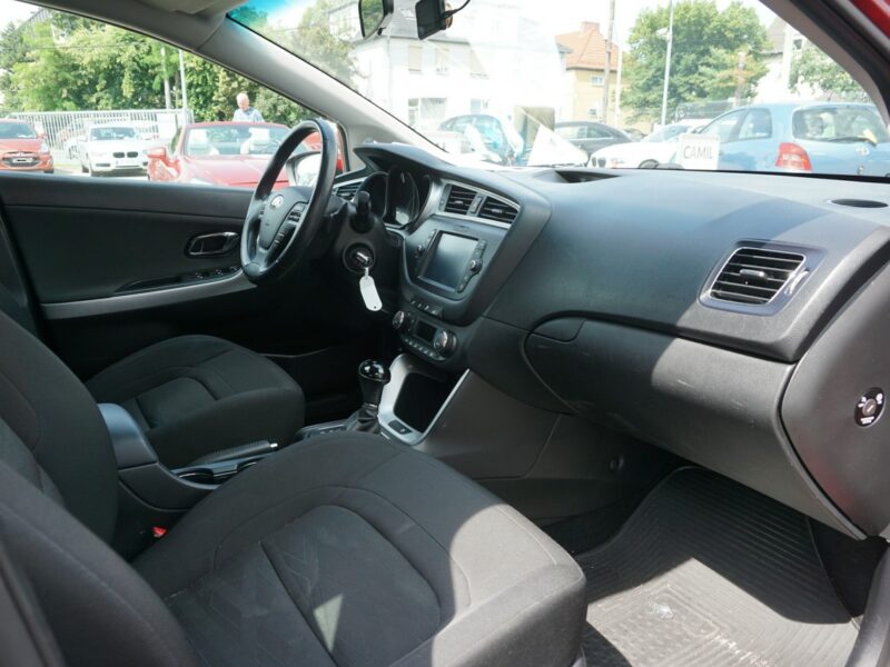 Kia Cee'd polski salon, niski przebieg III (2018-)