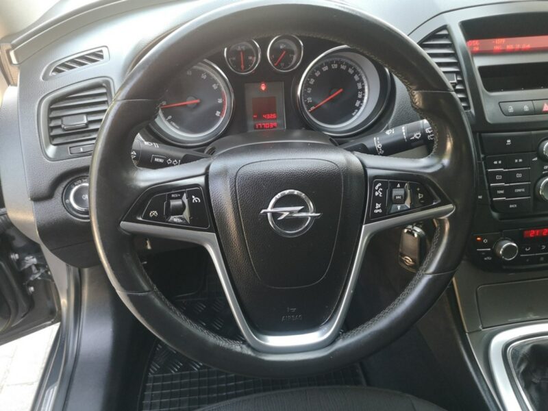 Opel Insignia 1,6 Turbo 180KM Klimatr Tempomat Salon Polska GAZ Alu 18" Gwarancja A (2008-2017)
