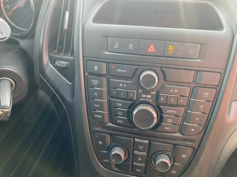 Opel Astra Oszczędny Diesel, klimatyzacja, niski przebieg, 8 airbag, isofix J (2009-2019)