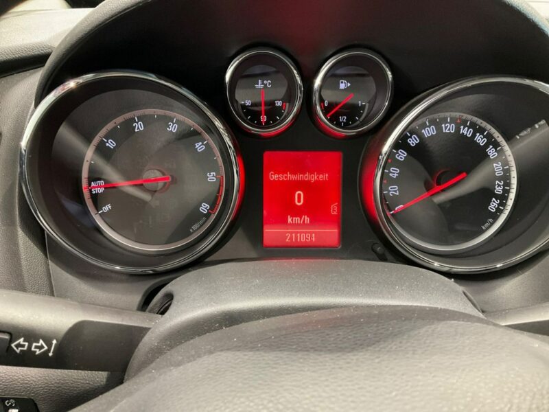 Opel Astra Oszczędny Diesel, klimatyzacja, niski przebieg, 8 airbag, isofix J (2009-2019)