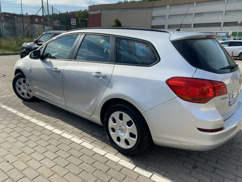 Opel Astra Oszczędny Diesel, klimatyzacja, niski przebieg, 8 airbag, isofix J (2009-2019)