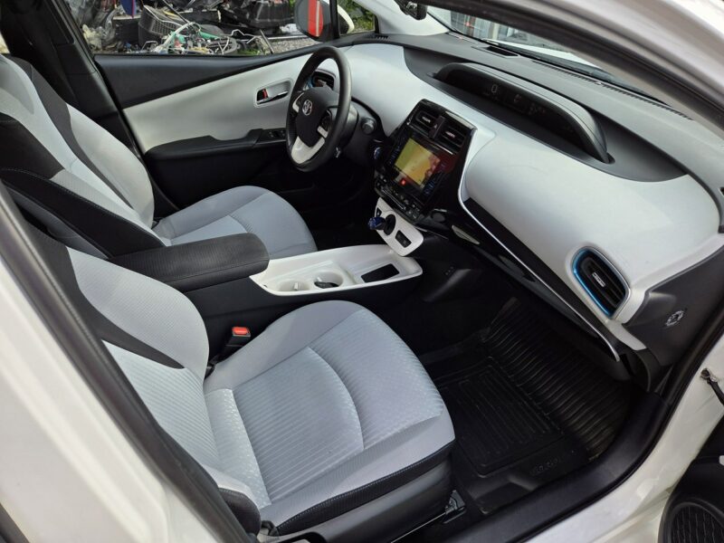 Toyota Prius 1.8 HSD 136KM Ledy Kamera Ast. Pasa Distronic Super Stan Serwis! V (2015-)
