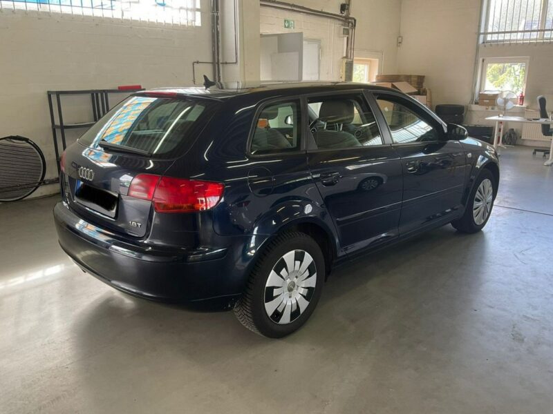 Audi A3 1,8 T 160KM ,klimatronik, isofix, 8 airbag, zarejestrowany 8P (2003-2012)