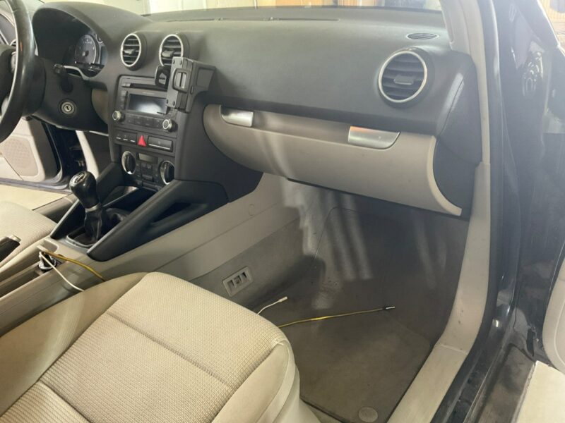 Audi A3 1,8 T 160KM ,klimatronik, isofix, 8 airbag, zarejestrowany 8P (2003-2012)