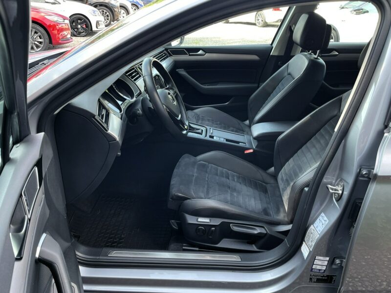 Volkswagen Passat LED, Klima, Navi, Temp, Asystenci, Kamera, Grzane Fotele, Martwe Pole B8 (2014-2023)