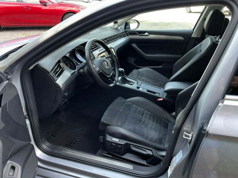 Volkswagen Passat LED, Klima, Navi, Temp, Asystenci, Kamera, Grzane Fotele, Martwe Pole B8 (2014-2023)