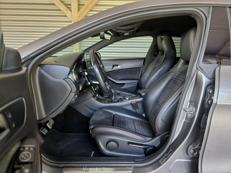 Mercedes CLA 200 Shooting Brake AMG Line I (2013-2019)