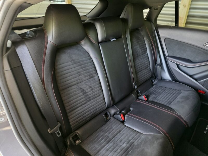 Mercedes CLA 200 Shooting Brake AMG Line I (2013-2019)