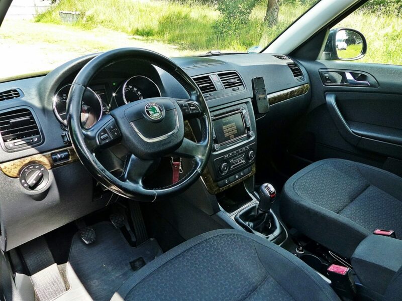 Škoda Yeti 2.0 TDI*4x4*EXPERIENCE*Climatronic*Alu*Xenon*Panorama*Elektr*TopStan!! I (2009-)