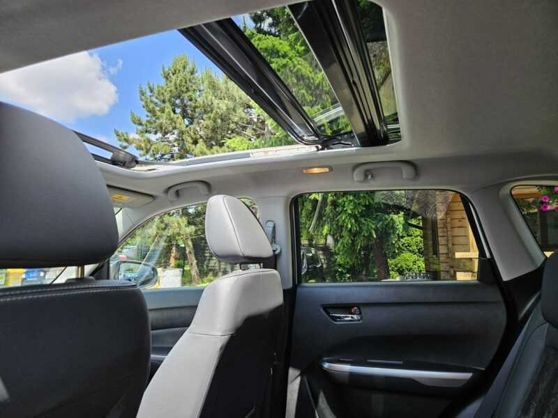Suzuki Vitara Napęd 4x4 / 1 właściciel / Krajowy / Serwis ASO / Bezwypadkowy III (2019-)