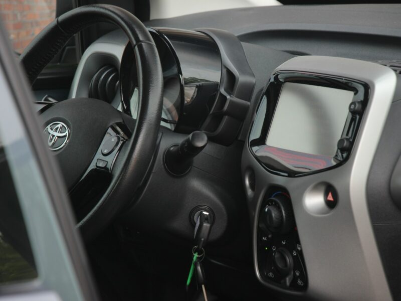 Toyota Aygo Automat*Klima*Kamera*Panel Dotyk*Esp*Led*Bluet*Alu15*Komp*GwarVGS II (2014-)