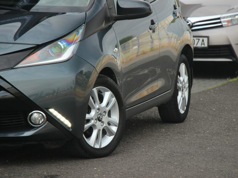 Toyota Aygo Automat*Klima*Kamera*Panel Dotyk*Esp*Led*Bluet*Alu15*Komp*GwarVGS II (2014-)