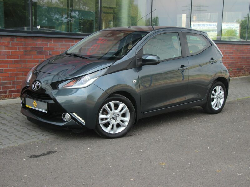 Toyota Aygo Automat*Klima*Kamera*Panel Dotyk*Esp*Led*Bluet*Alu15*Komp*GwarVGS II (2014-)