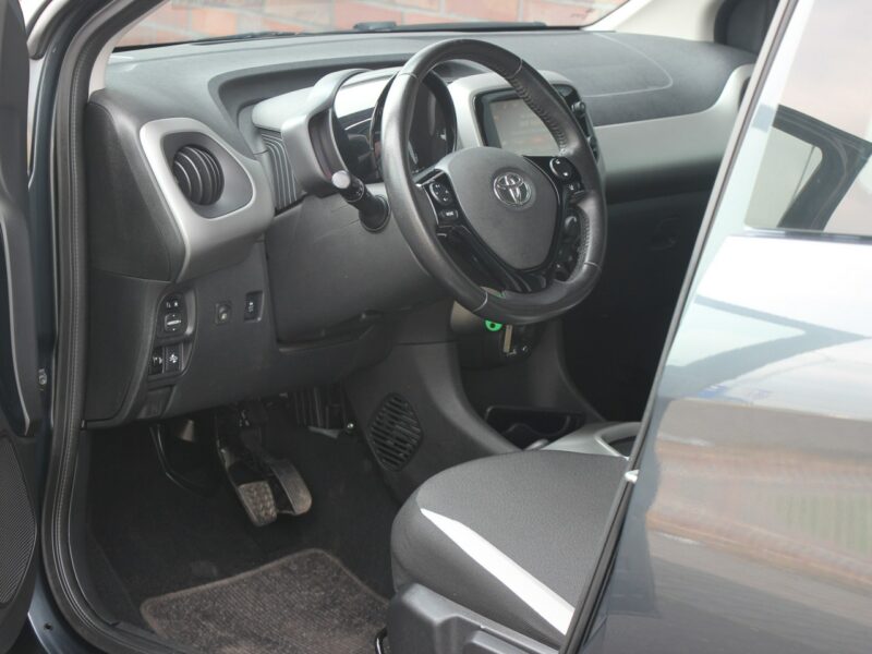 Toyota Aygo Automat*Klima*Kamera*Panel Dotyk*Esp*Led*Bluet*Alu15*Komp*GwarVGS II (2014-)
