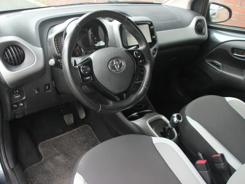 Toyota Aygo Automat*Klima*Kamera*Panel Dotyk*Esp*Led*Bluet*Alu15*Komp*GwarVGS II (2014-)