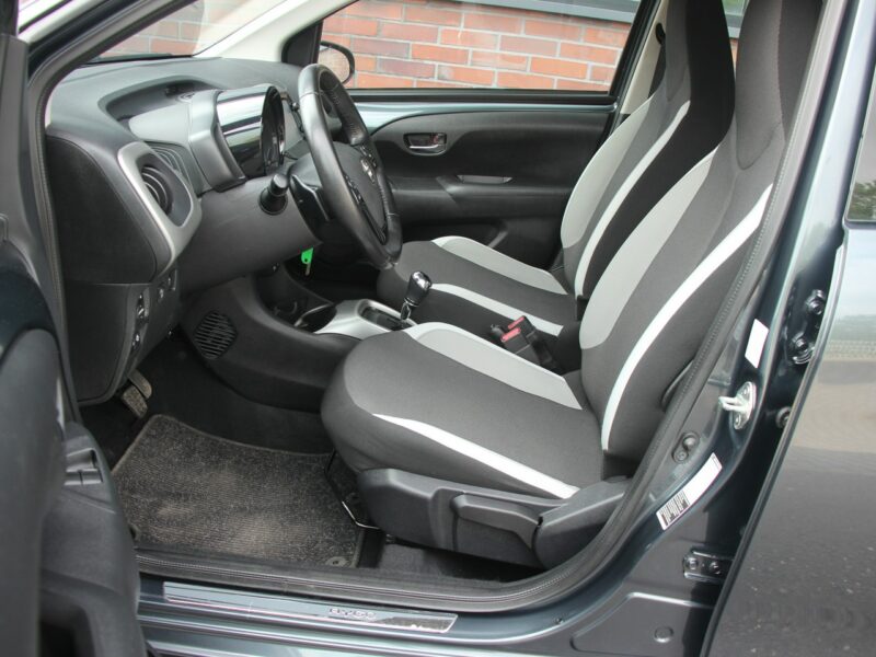 Toyota Aygo Automat*Klima*Kamera*Panel Dotyk*Esp*Led*Bluet*Alu15*Komp*GwarVGS II (2014-)