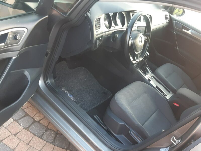 Volkswagen Golf Volkswagen Golf 1.4 TSI BlueMotion Technology Comfortline VII (2012-)