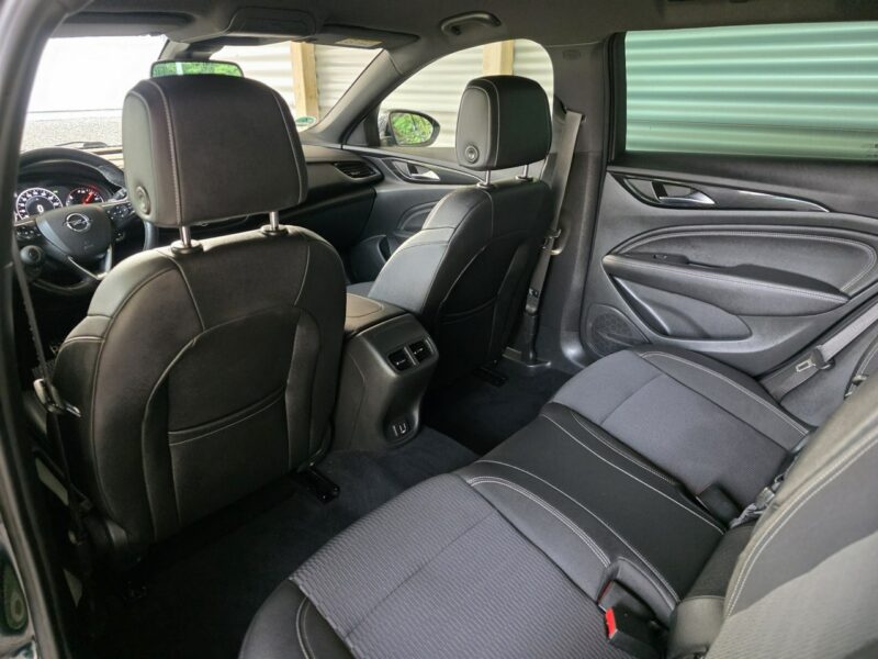 Opel Insignia Sports Tourer 1.5 Turbo INNOVATION B (2017-)
