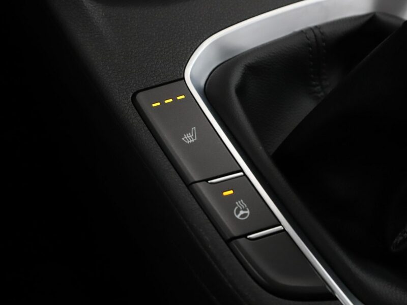 Hyundai i30 navi klima auto grzane fotele i kierownica kamera i czujniki parkowani III (2017-)