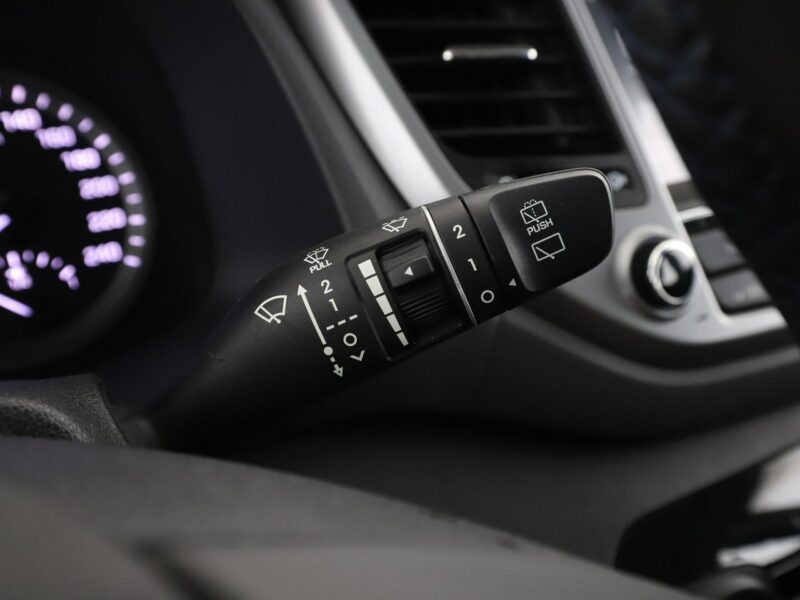 Hyundai Tucson navi klimatyzacja grzane fotele czujniki parkowania III (2015-2020)