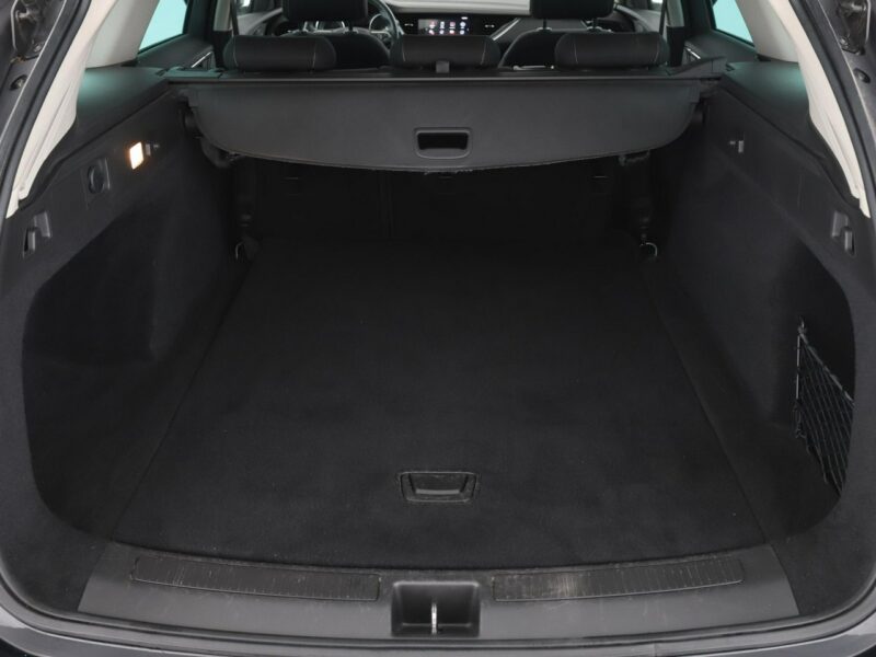 Opel Insignia automat klima auto grzane fotele czujniki parkowania hak B (2017-)
