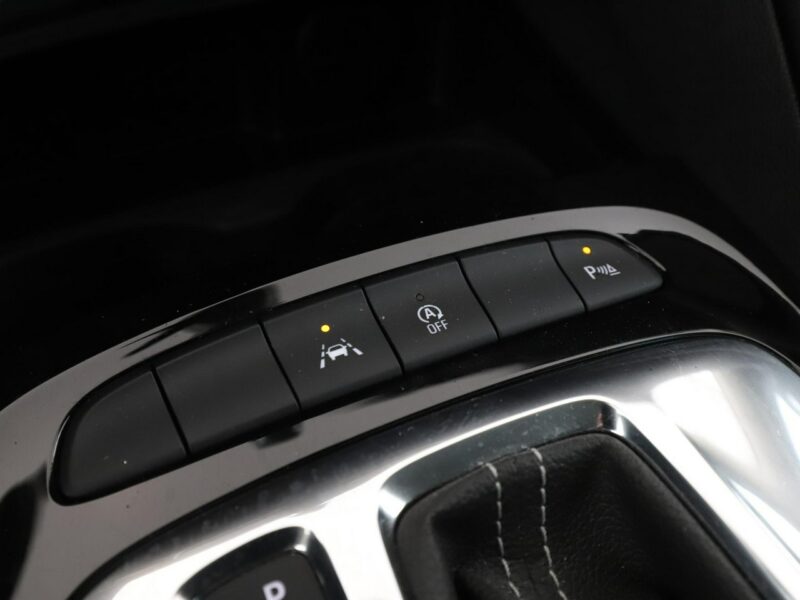 Opel Insignia automat klima auto grzane fotele czujniki parkowania hak B (2017-)
