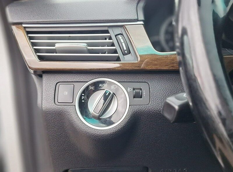 Mercedes E 200 xsenon automat zarejestrowany W212 (2009-)