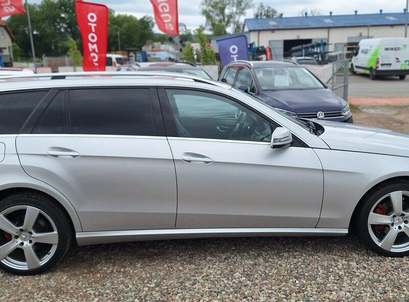 Mercedes E 200 xsenon automat zarejestrowany W212 (2009-)
