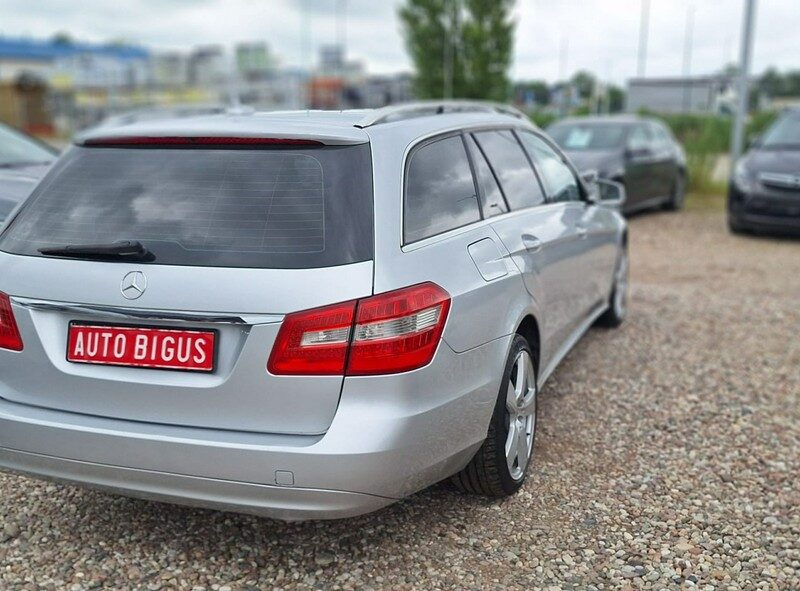 Mercedes E 200 xsenon automat zarejestrowany W212 (2009-)