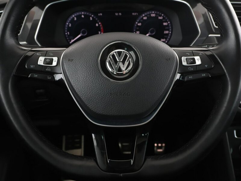 Volkswagen Tiguan GRATIS! Pakiet Serwisowy o wartości 600 zł! II (2016-2024)