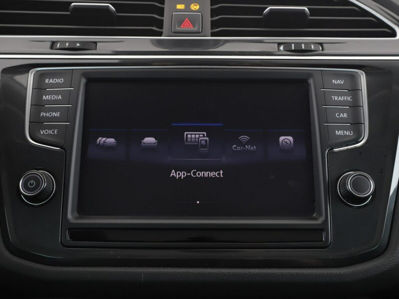 Volkswagen Tiguan GRATIS! Pakiet Serwisowy o wartości 600 zł! II (2016-2024)