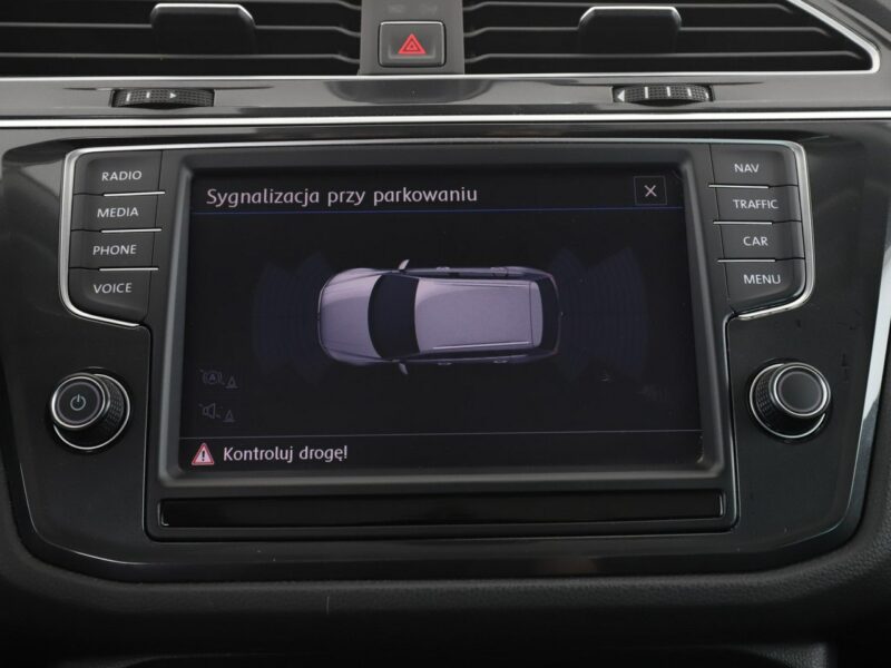 Volkswagen Tiguan GRATIS! Pakiet Serwisowy o wartości 600 zł! II (2016-2024)