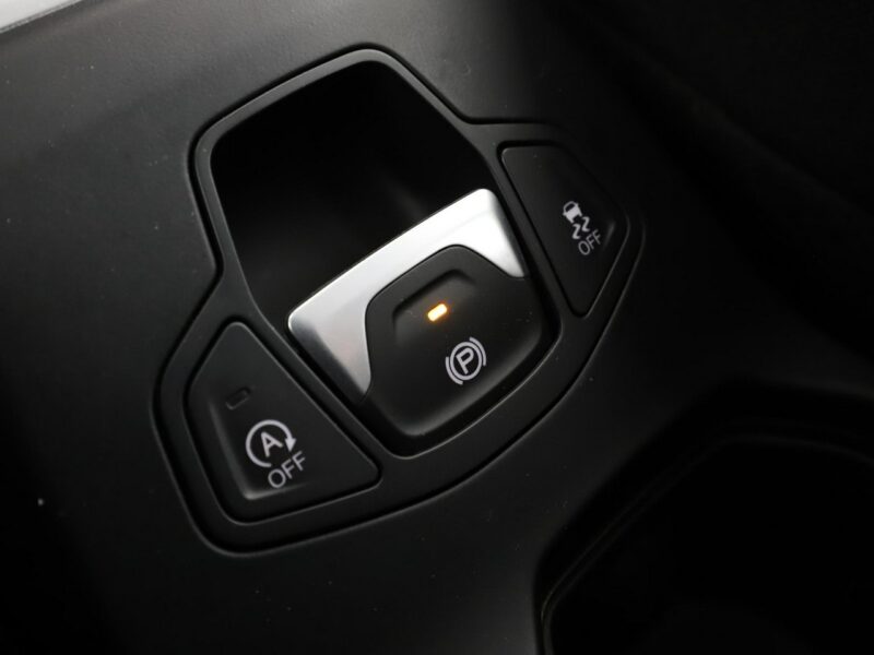 Jeep Renegade klima czujniki parkowania grzane fotele i kierownica I (2014-)