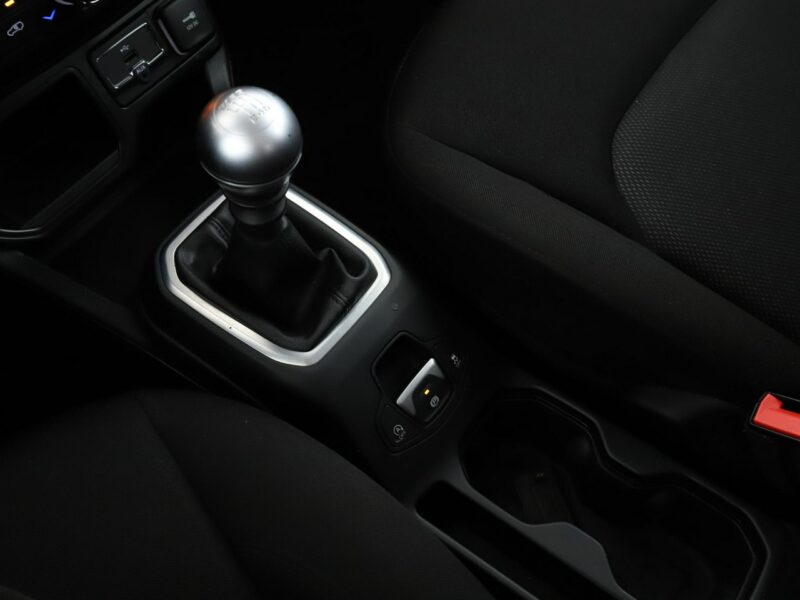 Jeep Renegade klima czujniki parkowania grzane fotele i kierownica I (2014-)