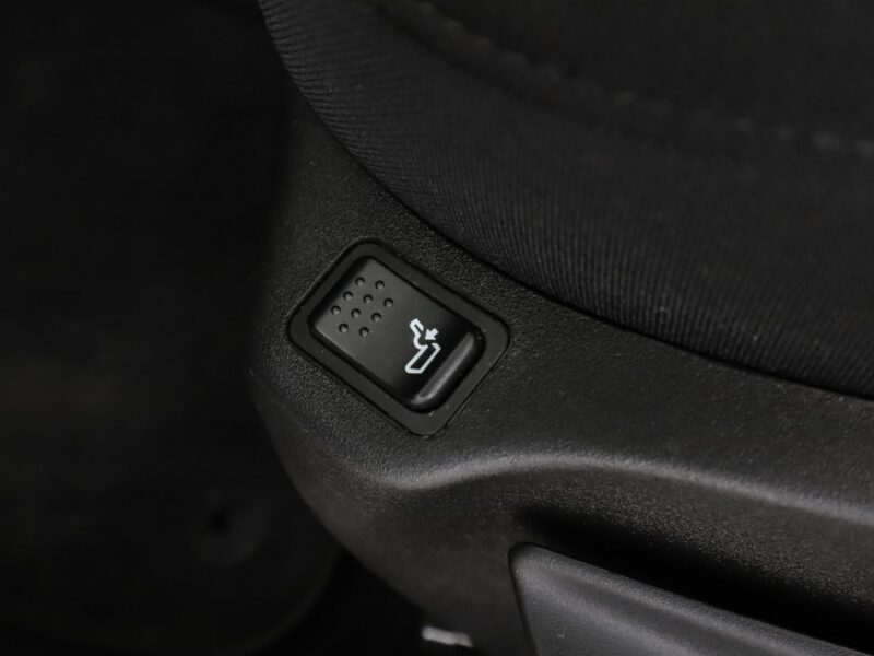 Jeep Renegade klima czujniki parkowania grzane fotele i kierownica I (2014-)