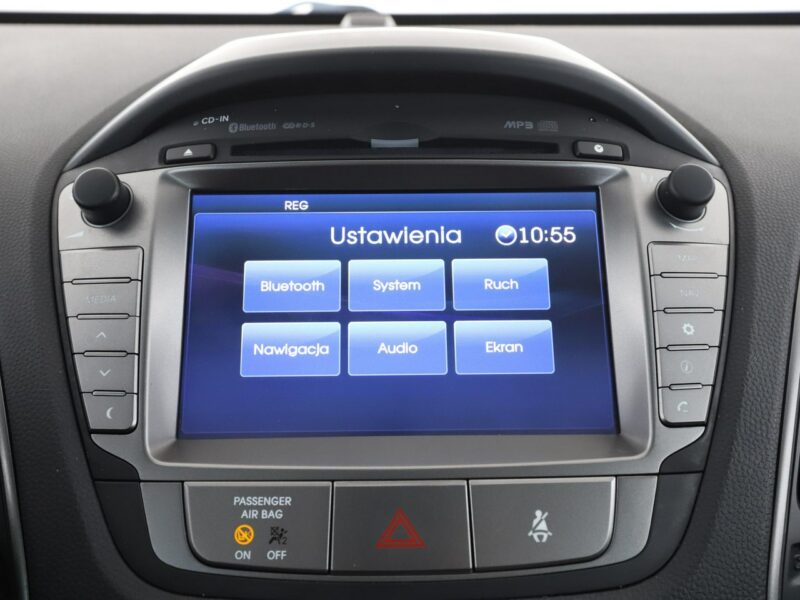 Hyundai ix35 4x4 skóra panorama navi klima auto kamera i czujniki parkowania hak