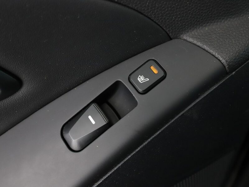 Hyundai ix35 4x4 skóra panorama navi klima auto kamera i czujniki parkowania hak