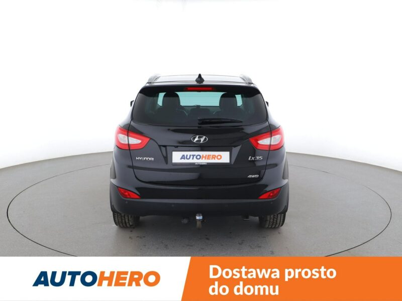 Hyundai ix35 4x4 skóra panorama navi klima auto kamera i czujniki parkowania hak